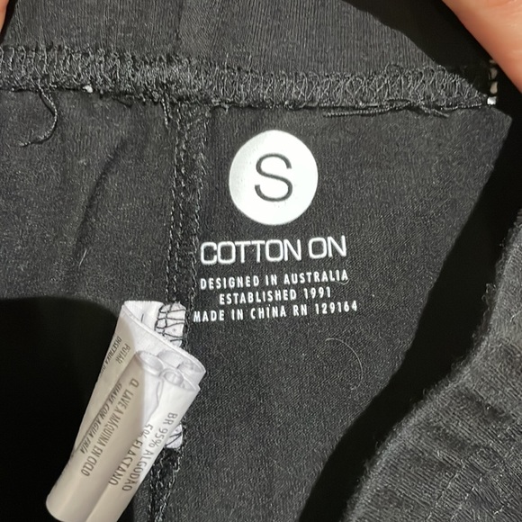 Fun Cross Pattern Black Full Length Tights - Picture 4 of 5